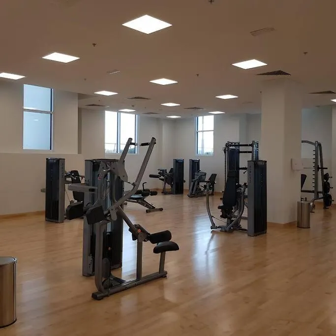B12 Studio Near Ferrari World, With Canal And Pool View Abu Dhabi Apartamento