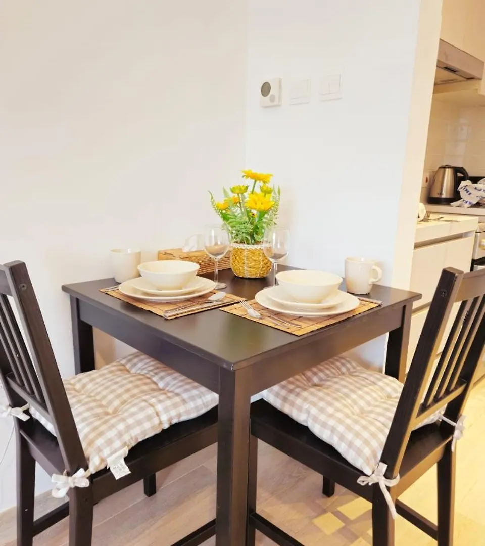 Apartamento B12 Studio Near Ferrari World, With Canal And Pool View Abu Dhabi